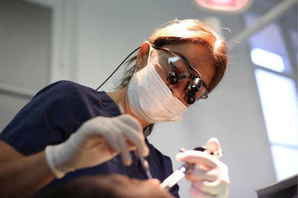 Chirurgien dentiste dans Rosemont
